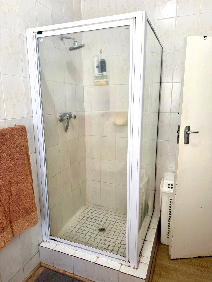 4 Bedroom Property for Sale in Amandelrug Western Cape